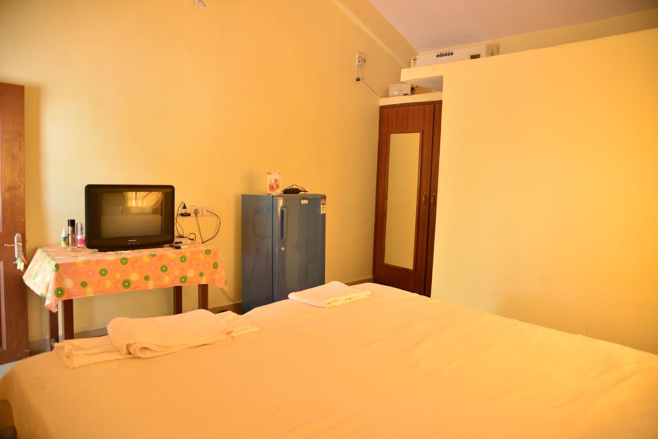 Jack'S Place Hotel Кавелосим Екстериор снимка